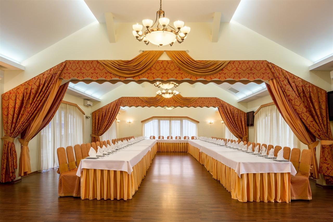 Hutor Hotel Dnipro Extérieur photo