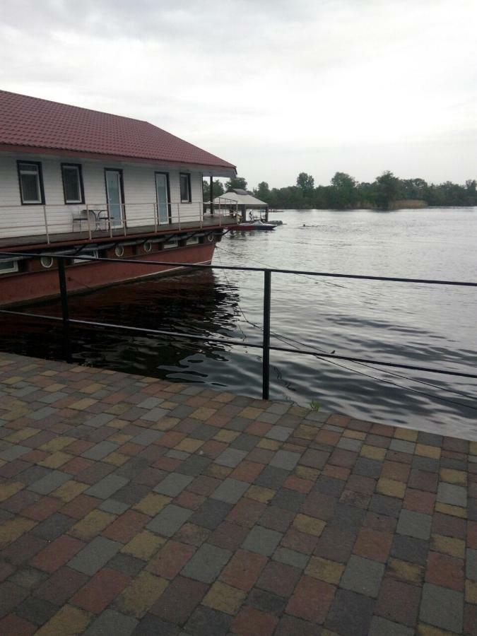 Hutor Hotel Dnipro Extérieur photo