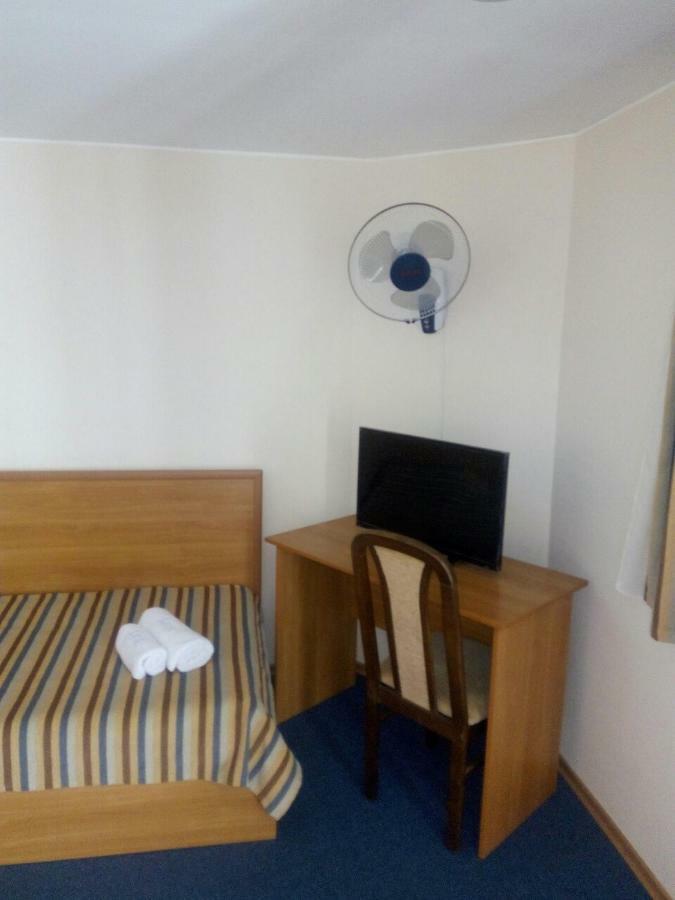 Hutor Hotel Dnipro Extérieur photo